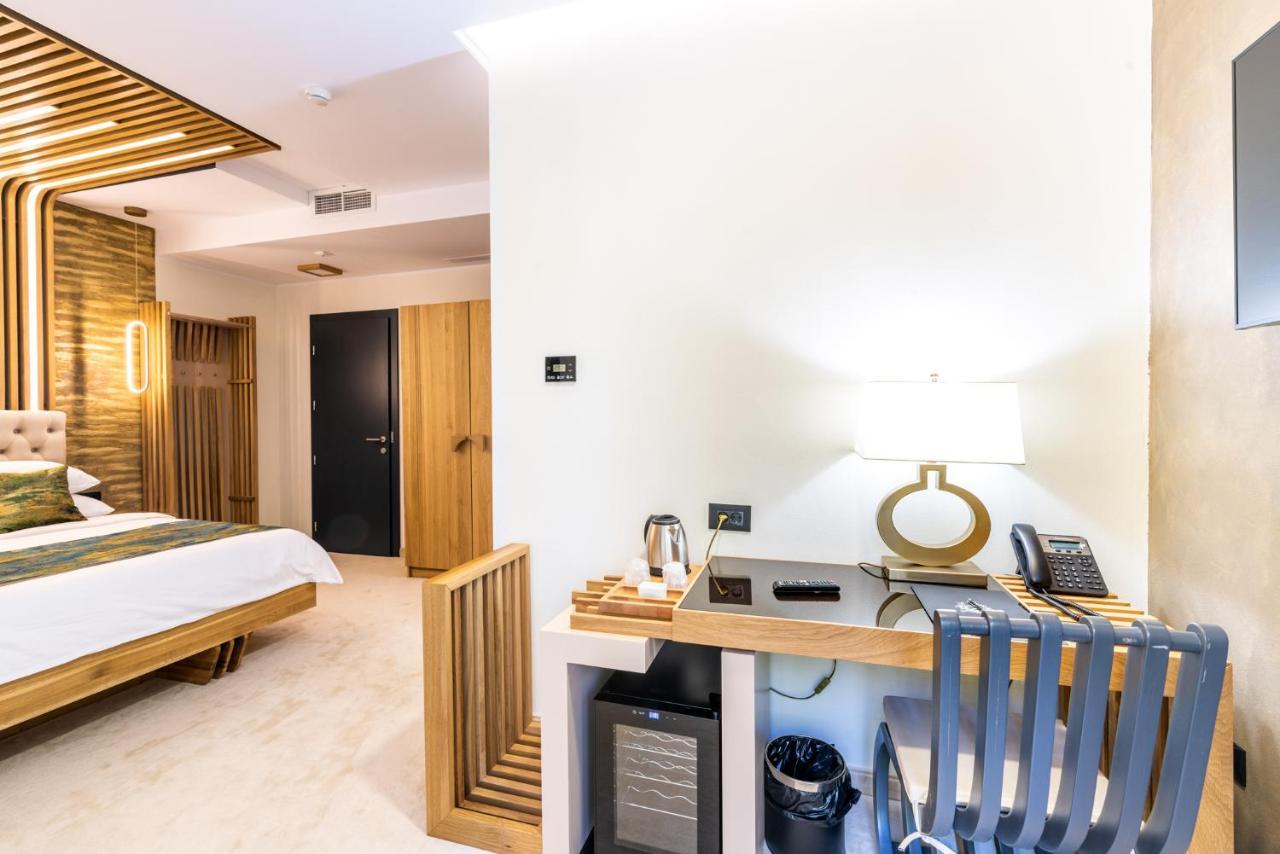 Hotel Ivascu Moisei Buitenkant foto