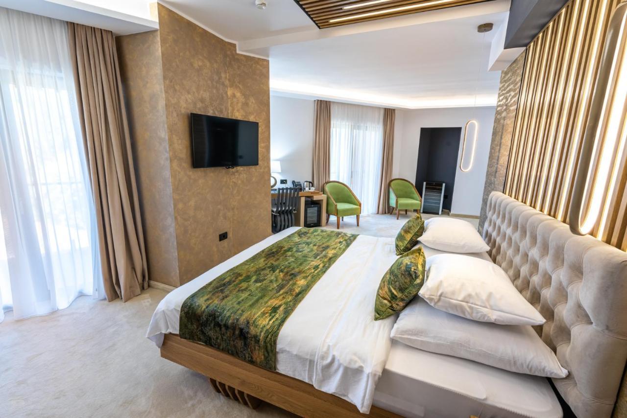 Hotel Ivascu Moisei Buitenkant foto