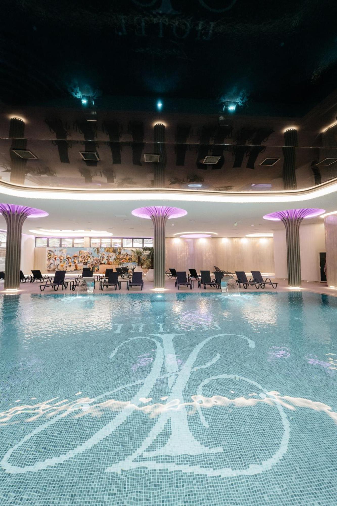 Hotel Ivascu Moisei Buitenkant foto